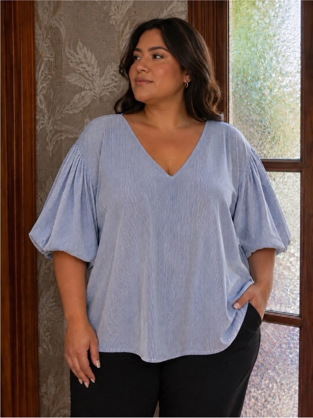 LC Lauren Conrad 2X Women's Blue Pinstripe Top  Flowy V Neck Cottagecore New
